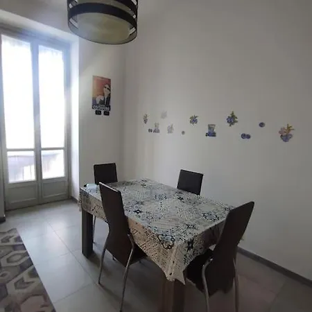 Lägenhet Accogliente Turin